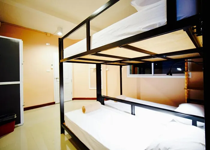 Urban Hostel กรุงเทพมหานคร
